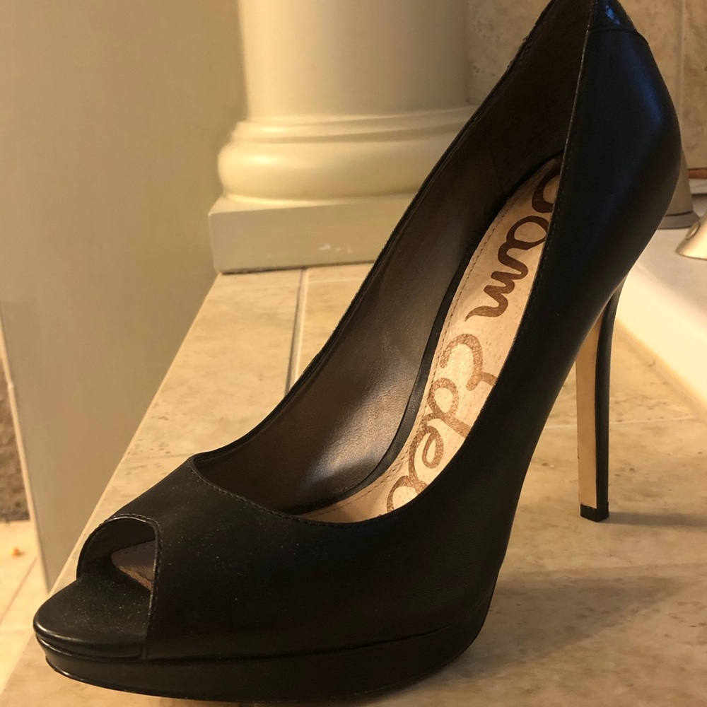 Sam Edelman Black Pump